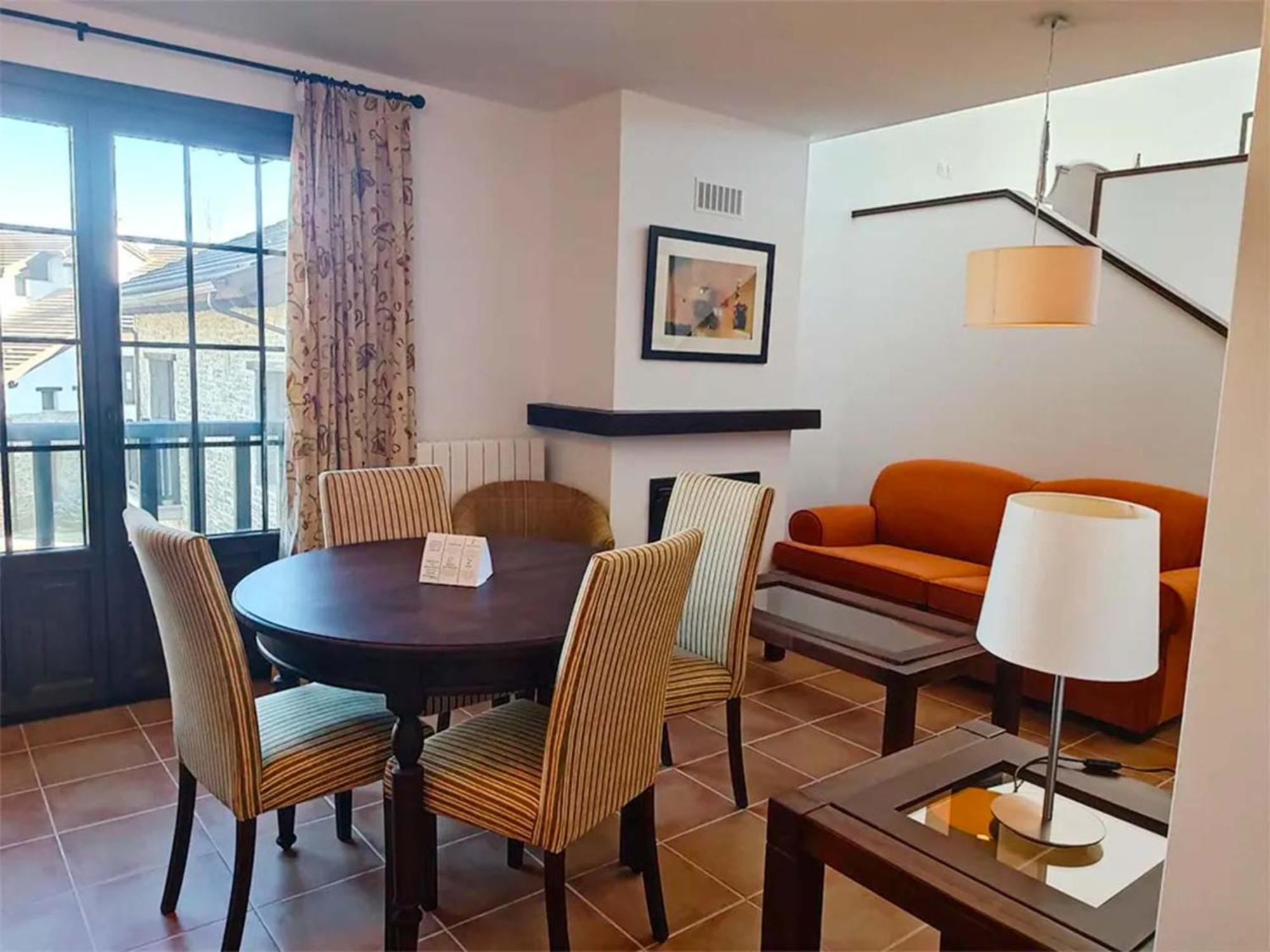 Apartamentos Jaca Badaguas 3000 מראה חיצוני תמונה